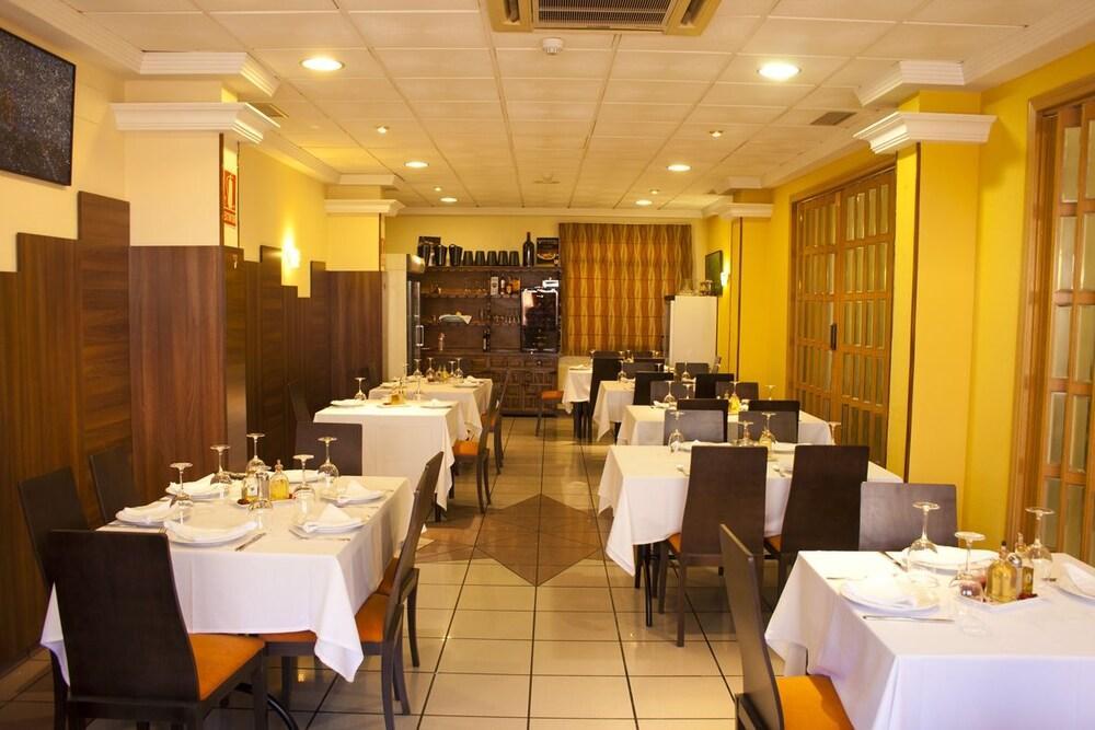 Hostal Valdepenas By Bossh Hotels Luaran gambar