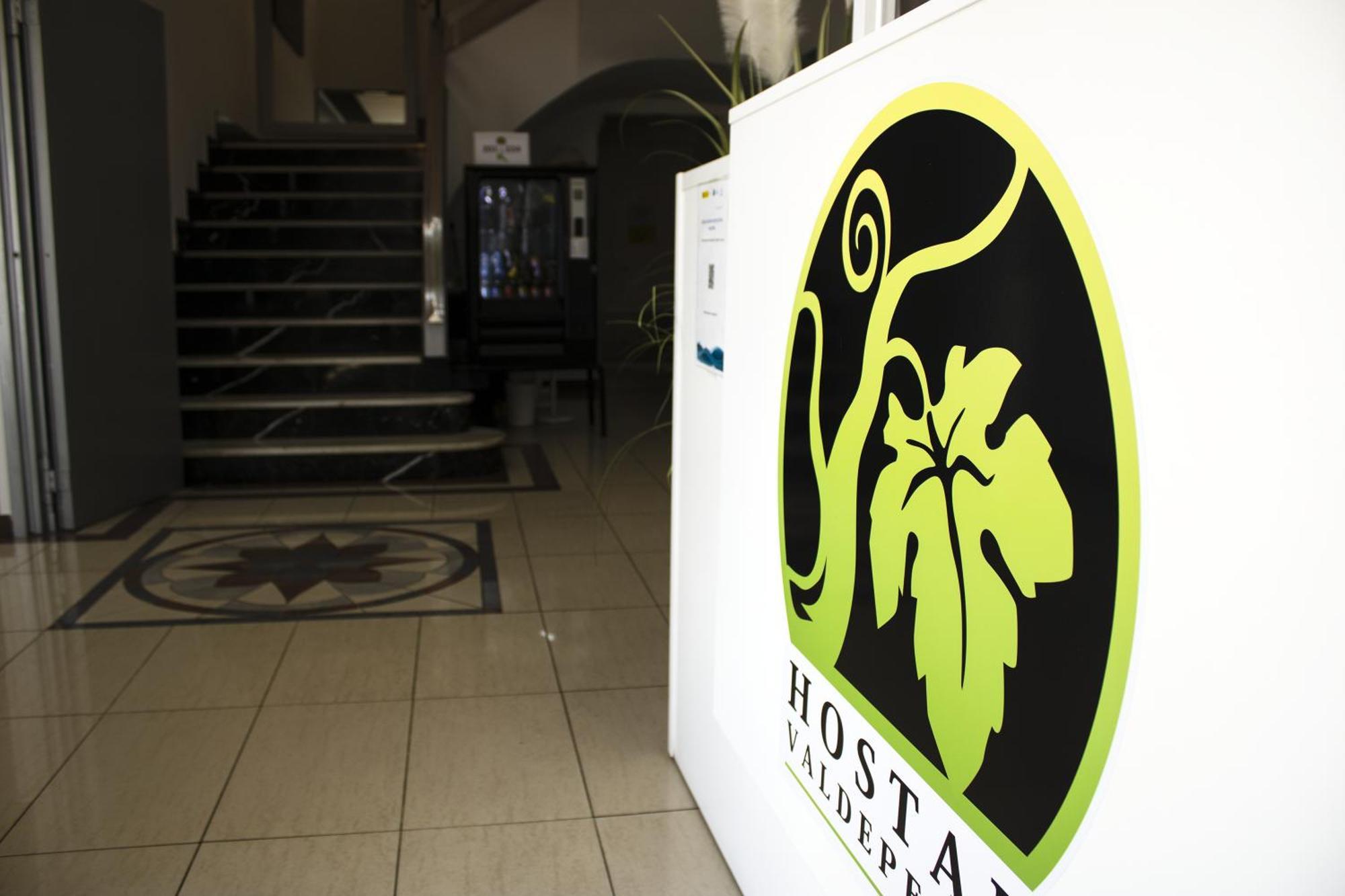 Hostal Valdepenas By Bossh Hotels Luaran gambar
